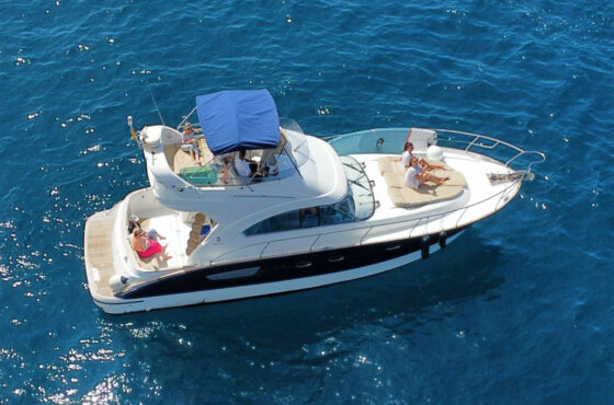 Beneteau Antares 42 Yacht Charter