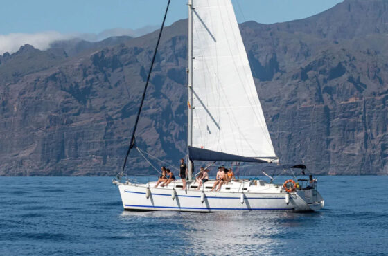 Beneteau Cyclades 43.4 Sailboat Charter