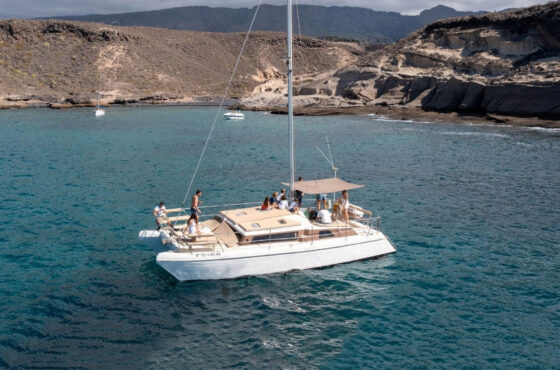 Cat 37 Catamaran Charter
